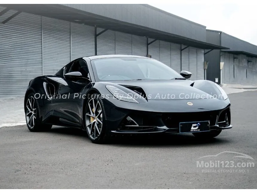 2023 Lotus Emira Coupe