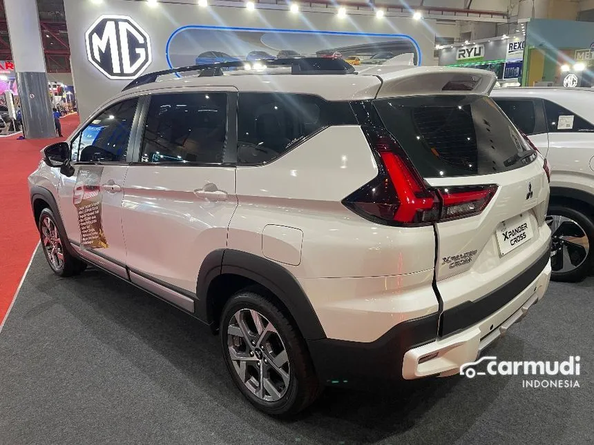 2024 Mitsubishi Xpander CROSS Premium Package Wagon