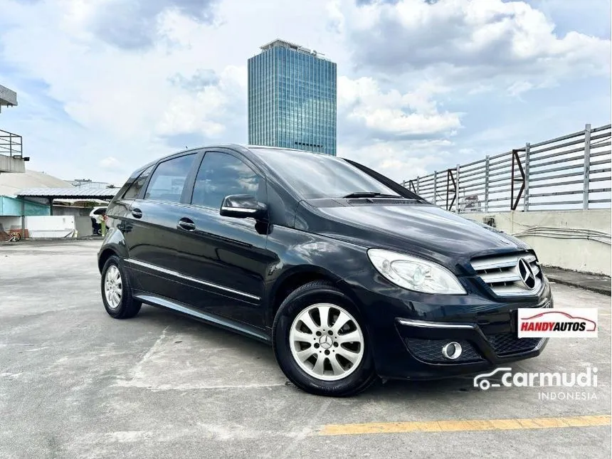 2010 Mercedes-Benz B180 Hatchback