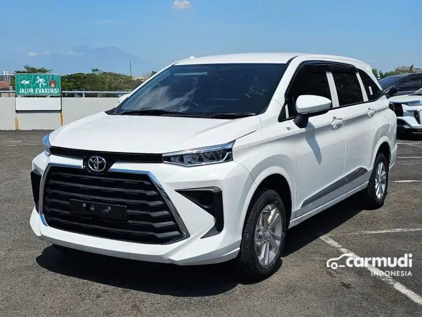 Jual Mobil Toyota Avanza 2024 E 1.3 di Jawa Timur Manual MPV Putih Rp 210.913.000