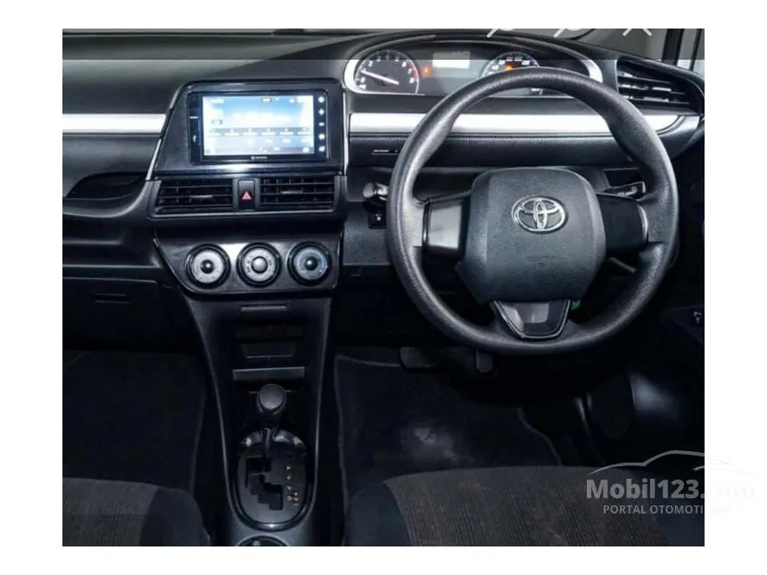 2017 Toyota Sienta G MPV