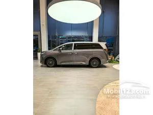 2025 Denza D9 Advanced MPV