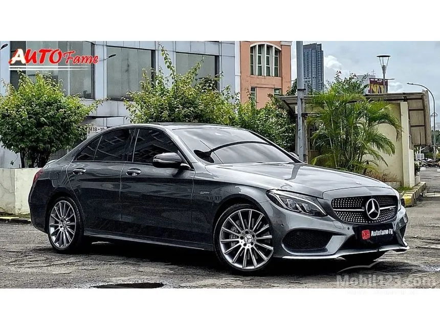 2017 Mercedes-Benz AMG C43 Sedan