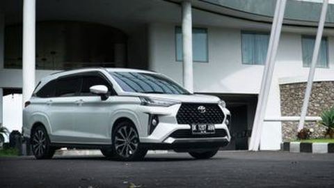 Selain Toyota Kijang Innova Hybrid, bakal Ada Toyota Veloz Hybrid?