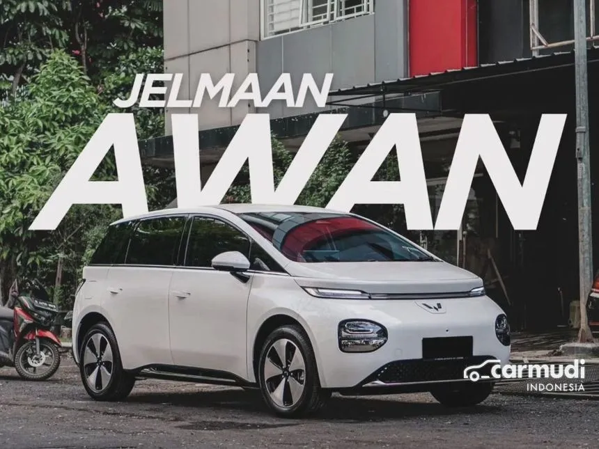 2024 Wuling Cloud EV Hatchback