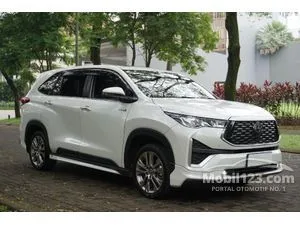 2023 Toyota Kijang Innova Zenix 2.0 Q HV TSS ( Premium Color) MPV