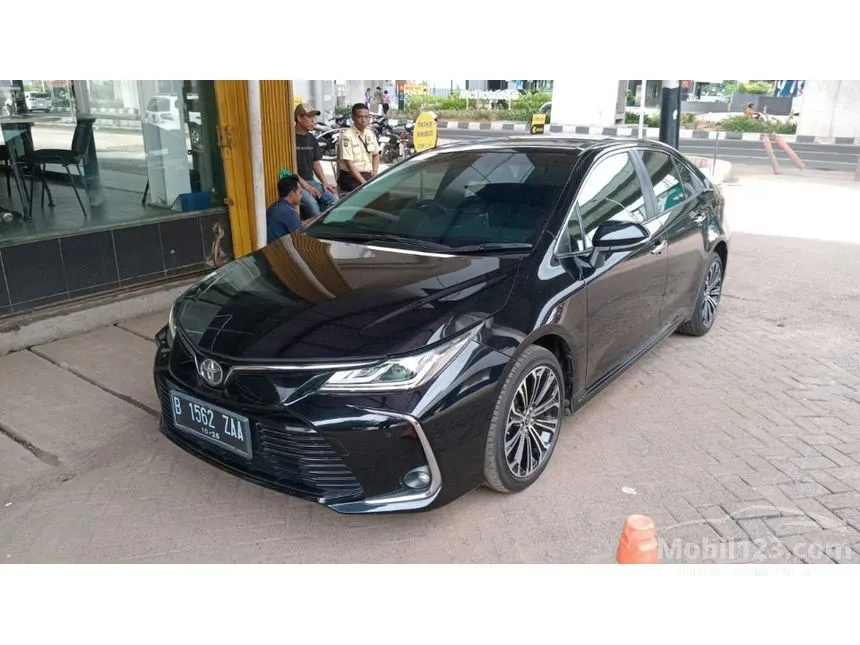Jual Mobil Toyota Corolla Altis 2021 V 1.8 di Jawa Barat Automatic Sedan Hitam Rp 315.000.000