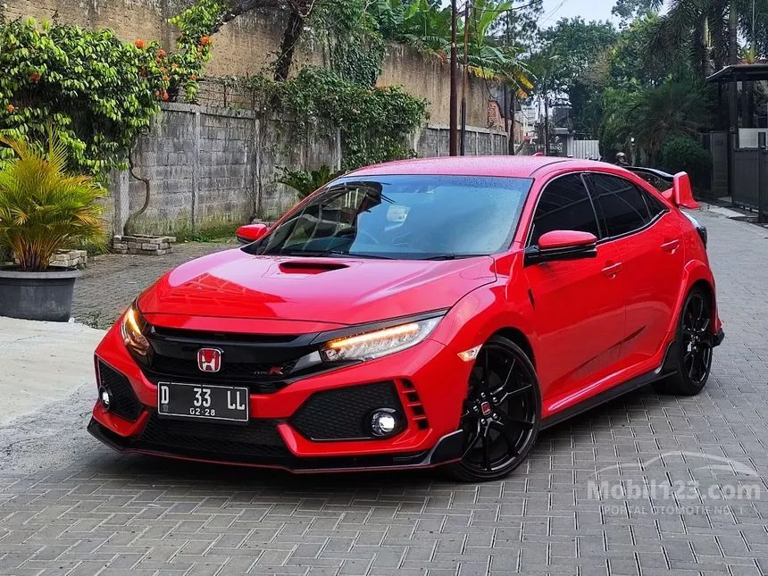 Jual Mobil Honda Civic 2017 Type R 2.0 di Jawa Barat Manual Sedan Merah Rp 825.000.000
