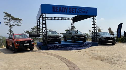 Ford Hadirkan Ranger dan Everest Premium di Indonesia, Performa Mesin V6 600 Nm Siap Taklukkan Bukit!