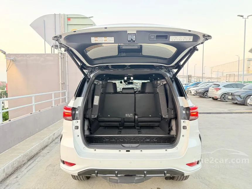 2023 Toyota FORTUNER GR Sport SUV