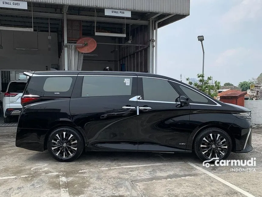 2024 Toyota Alphard HEV MPV