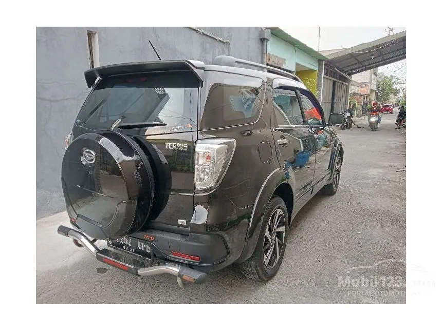 Jual Mobil Daihatsu Terios 2017 R 1.5 di Jawa Barat Manual SUV Hitam Rp 143.000.000
