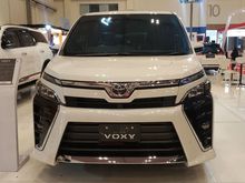 Toyota Voxy 2.0 White Pearl Baby Vellfire 2018