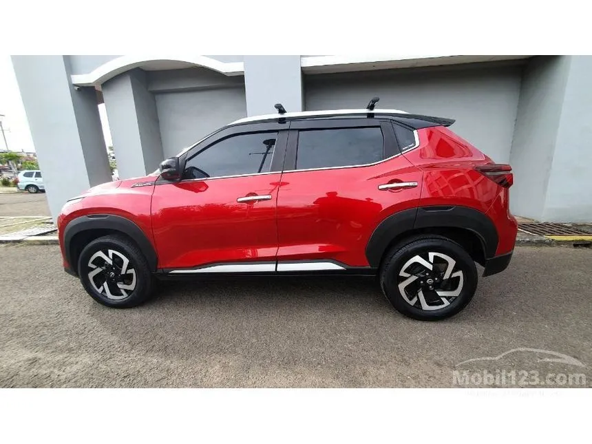 2025 Nissan Magnite Premium (2 Tone) SUV