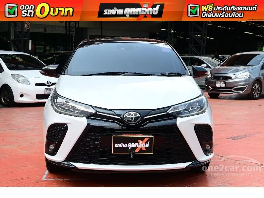 2022 Toyota YARIS Sport Premium Hatchback