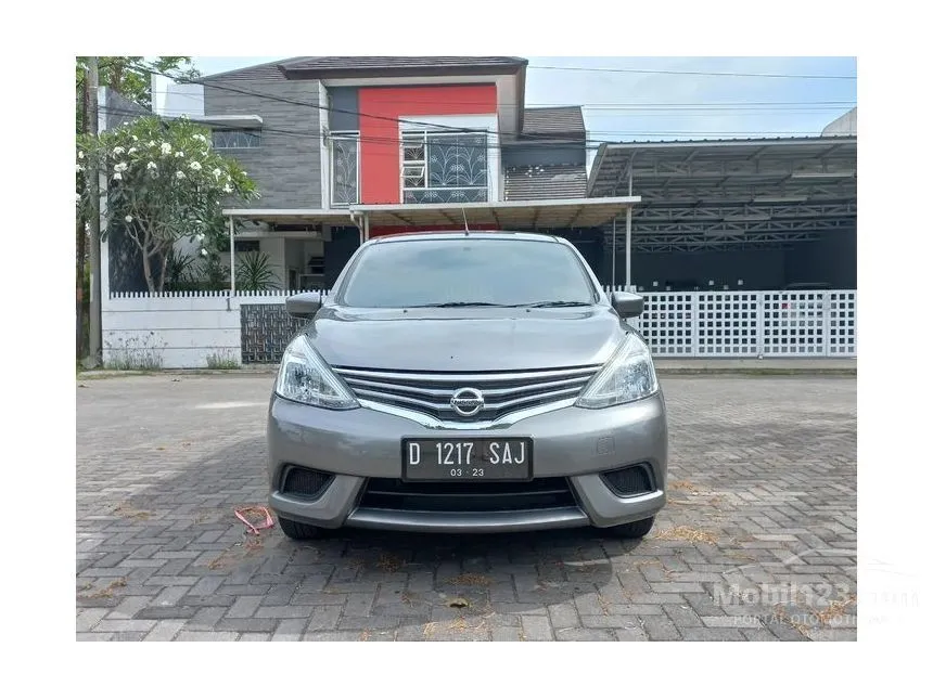 Jual Mobil Nissan Grand Livina 2017 SV 1.5 di Jawa Barat Manual MPV Abu