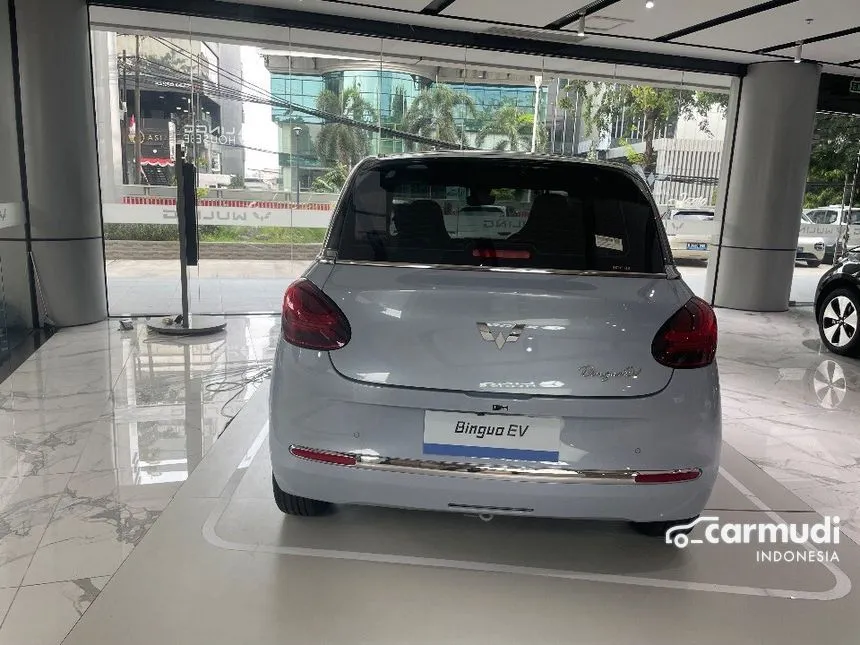 2024 Wuling Binguo EV Long Range Hatchback