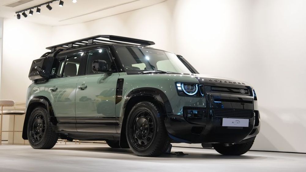 Defender Trophy Edition รุ่นพิเศษ จำนวนจำกัดเพียง 10 คัน
