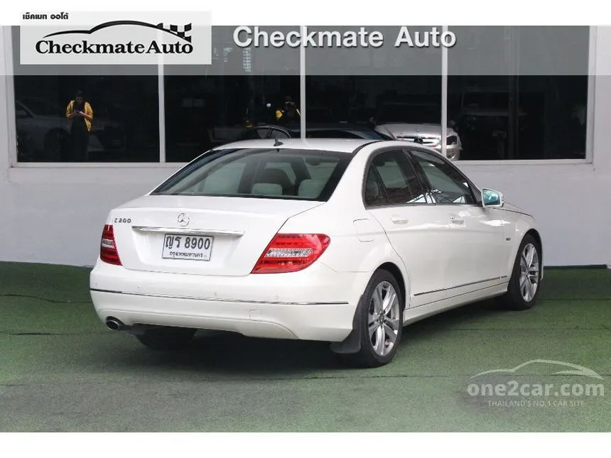 2011 Mercedes-Benz C200 CGI Avantgarde BlueEFFICIENCY Sedan