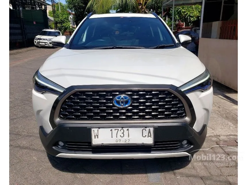 Jual Mobil Toyota Corolla Cross 2022 Hybrid 1.8 di Jawa Timur Automatic Wagon Putih Rp 415.000.000