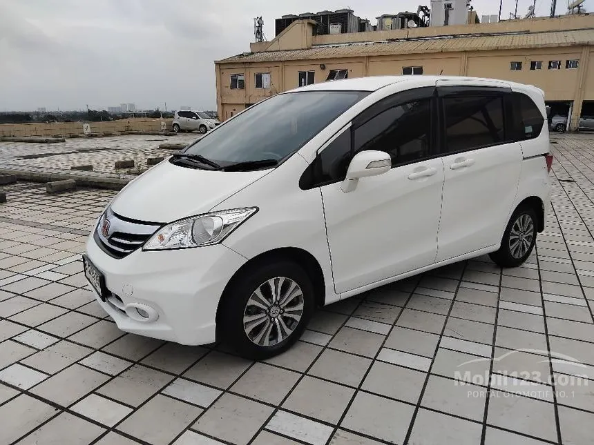 Jual Mobil Honda Freed 2014 S 1.5 di Banten Automatic MPV Putih Rp 150.000.000