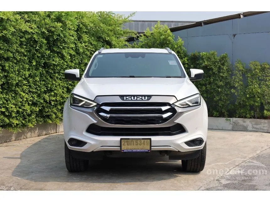 2022 Isuzu MU-X Ultimate SUV