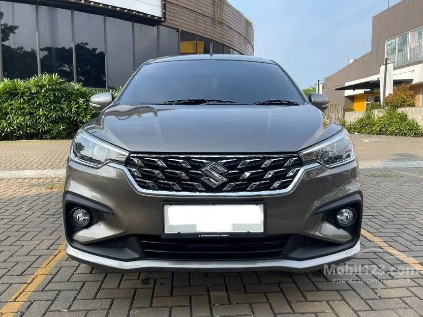 Jual Mobil Suzuki Ertiga 2023 GX Hybrid 1.5 di Banten Automatic MPV Abu