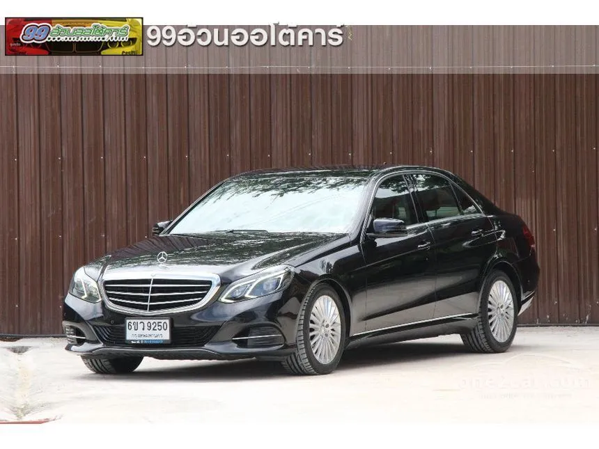2016 Mercedes-Benz E300 Blue TEC Hybrid Sedan