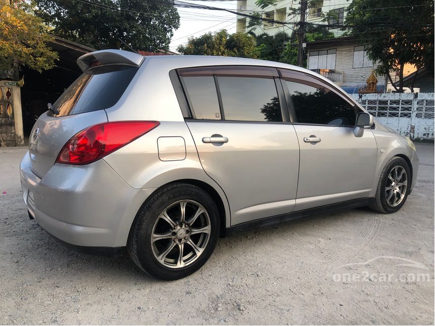 Nissan tiida 2008 год