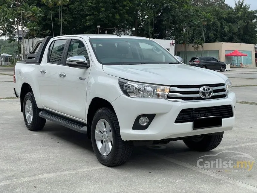 2017 Toyota Hilux G Dual Cab Pickup Truck