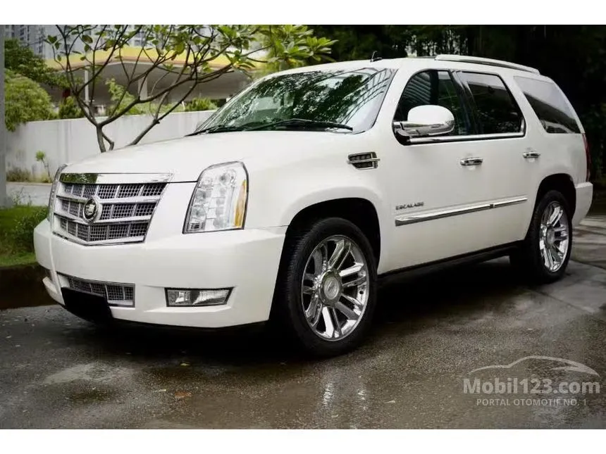 2011 Cadillac Escalade Platinum SUV