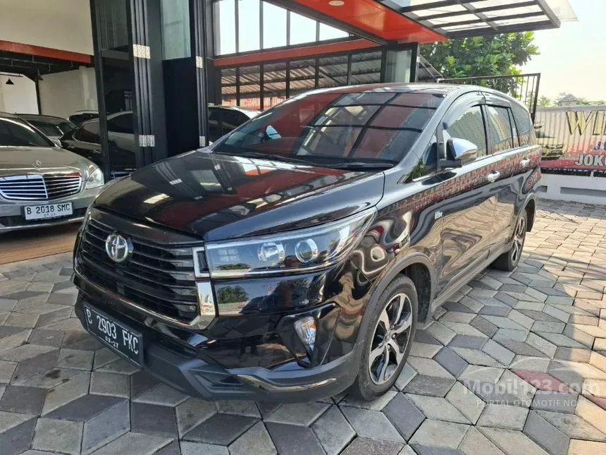 Jual Mobil Toyota Innova Venturer 2022 2.0 di Jawa Barat Automatic Wagon Hitam Rp 399.000.000