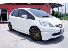 2011 Honda Jazz 1.5 (ปี 08-14) S i-VTEC Hatchback AT