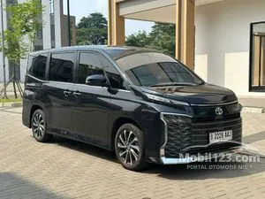 2024 Toyota Voxy 2.0 (Premium Color) MPV