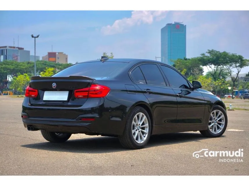 2017 BMW 320i Sport Sedan
