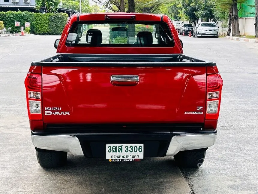 2014 Isuzu D-MAX Vcross Z Space Cab Pickup