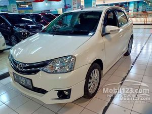 Toyota Etios Valco Mobil Bekas Baru dijual di Surabaya 