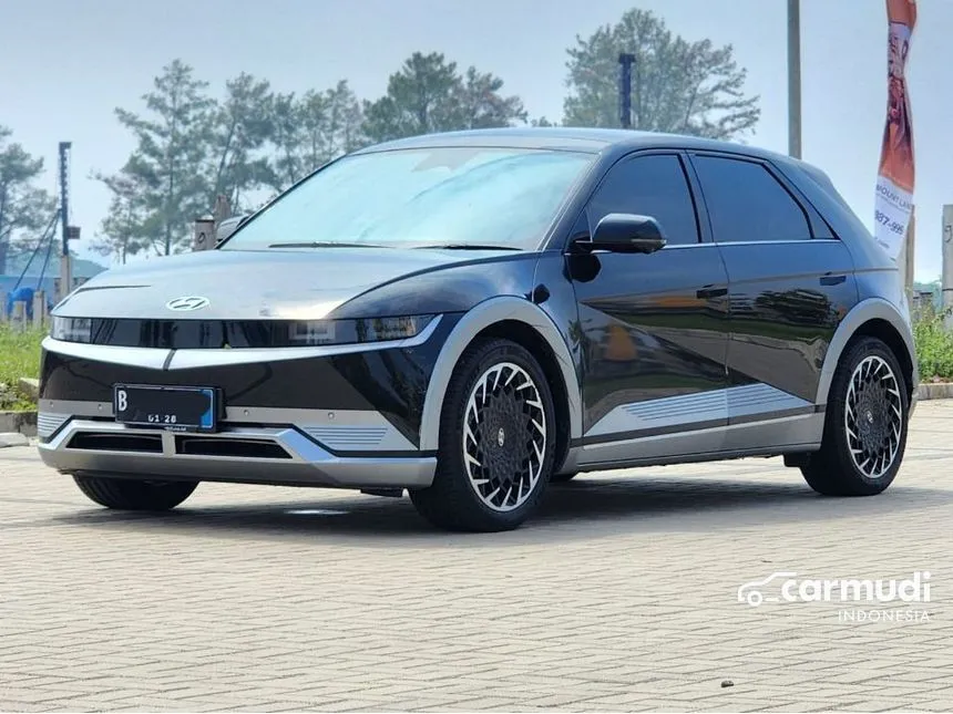 2022 Hyundai IONIQ Signature Coupe