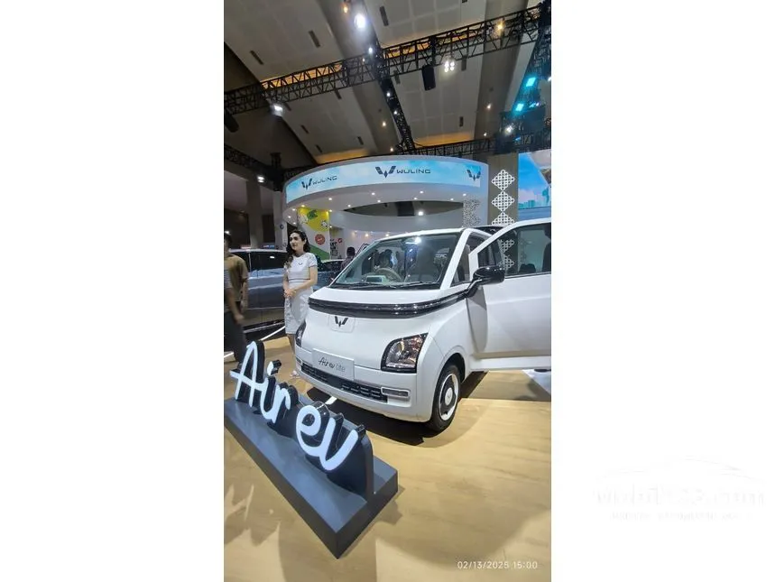 Jual Mobil Wuling Air EV 2025 Lite Standard Range di Jawa Barat Automatic Hatchback Putih Rp 225.900.000