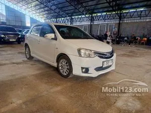 2015 Toyota Etios Valco 1.2 G Hatchback