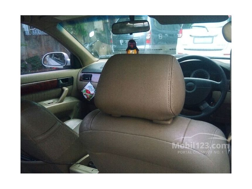 2004 Chevrolet Optra LT Sedan