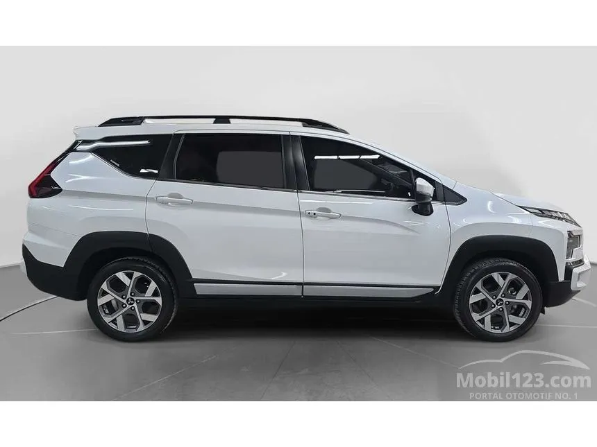 2023 Mitsubishi Xpander Cross Premium MPV