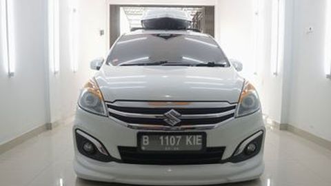 Wajib Tahu, Ini Kelebihan dan Kekurangan Detailing Mobil di Rumah