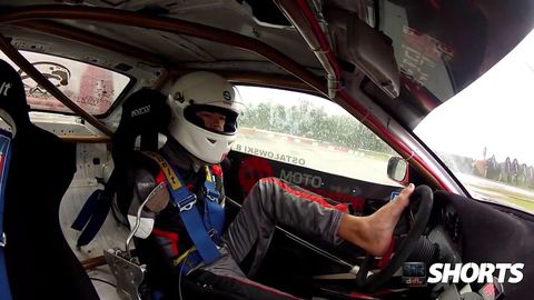 This Armless Professional Drifter Drives His Skyline Using Only His Feet