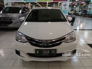 Toyota Etios Valco Mobil Bekas Baru dijual di Surabaya 