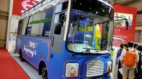 Bus Tayo Ikut Mejeng dalam Pameran Mobil Niaga di Senayan