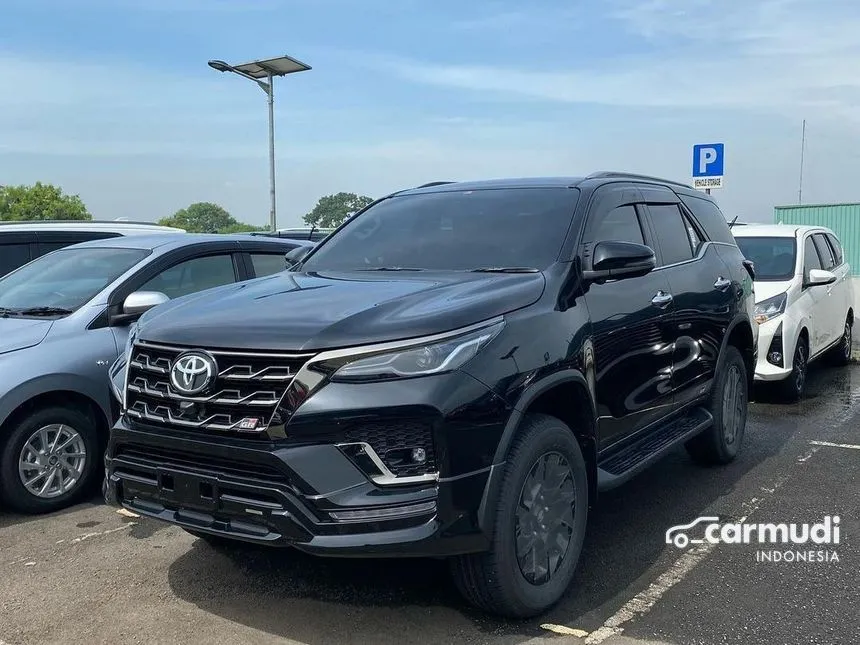 Jual Mobil Toyota Fortuner 2024 GR Sport 2.8 di Banten Automatic SUV Hitam Rp 546.300.000