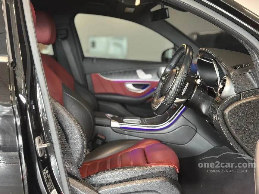 2025 Mercedes-Benz GLC300 e 4MATIC AMG Dynamic Coupe