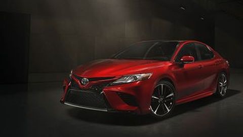 Toyota Camry Tampil Lebih Sporty