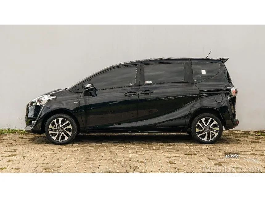 2020 Toyota Sienta V MPV